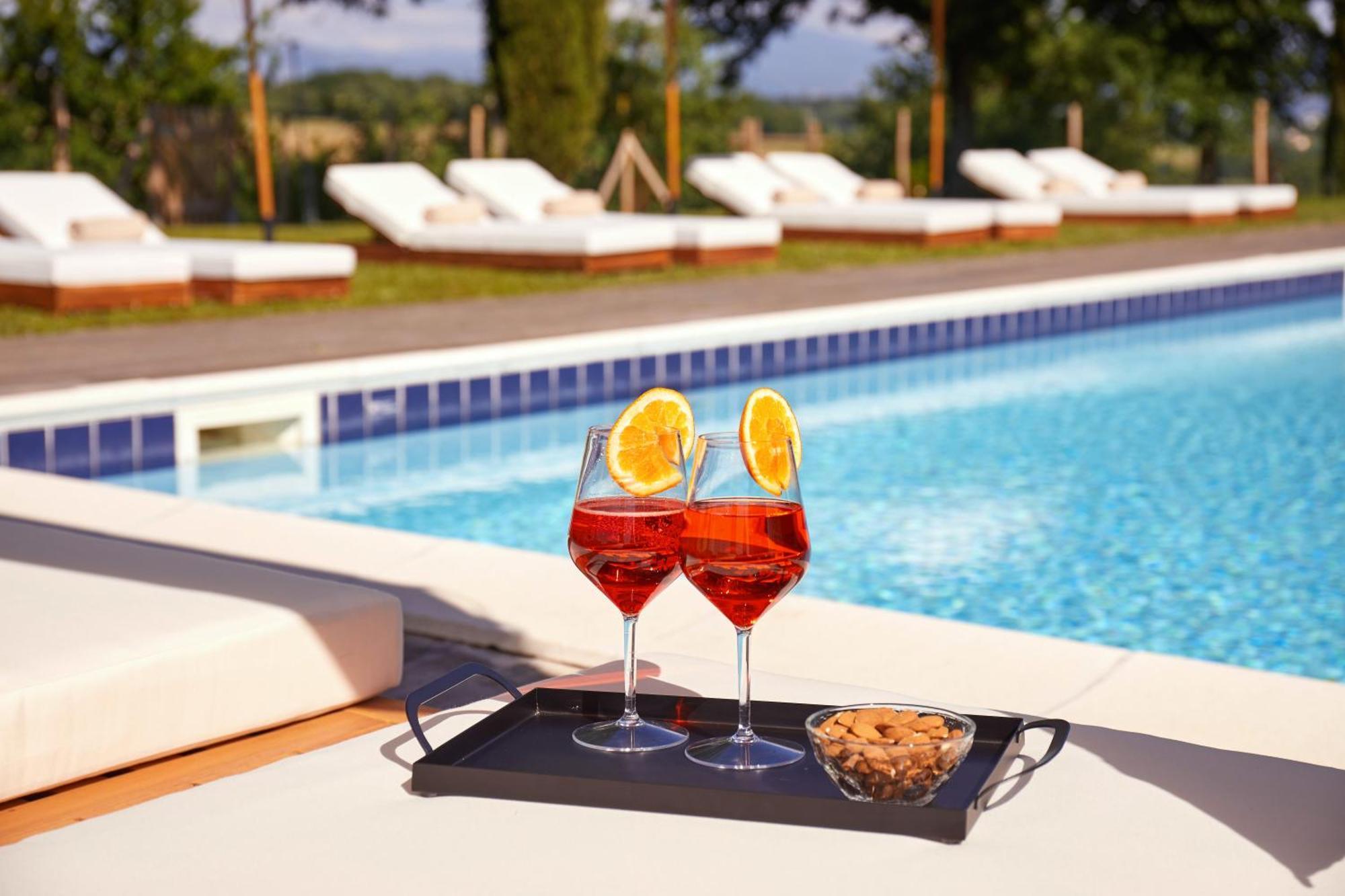 Villa Colonica Tuori At Tenuta Schifanoia Сан-Пьеро-а-Сьеве Экстерьер фото