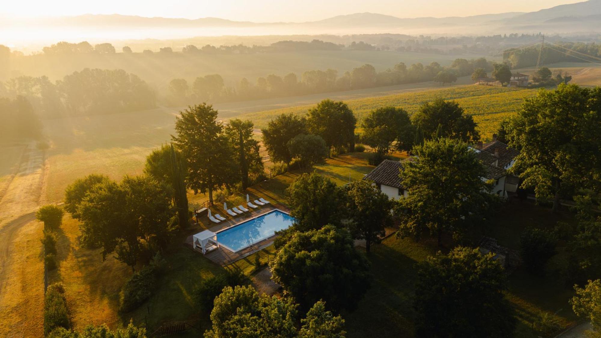 Villa Colonica Tuori At Tenuta Schifanoia Сан-Пьеро-а-Сьеве Экстерьер фото